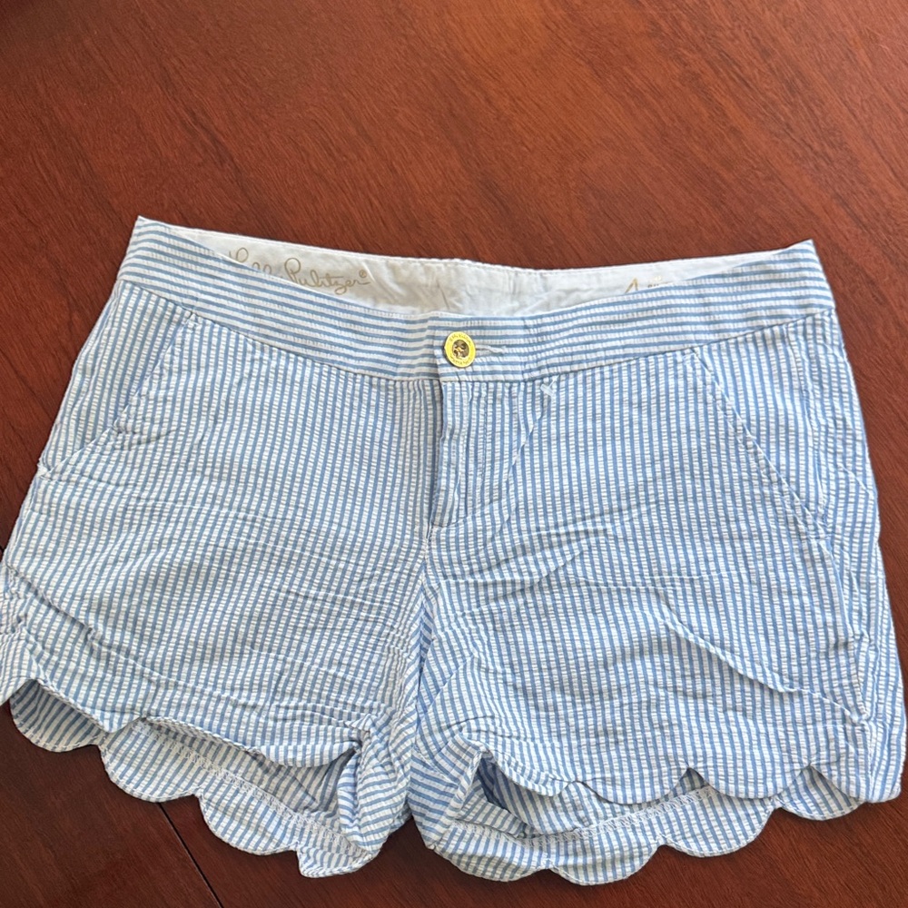 Lilly Pulitzer Scalloped shorts